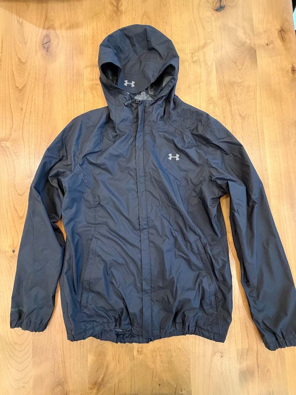 Under Armour Rain Jacket Womens Size MD Black Stormproof Windbreaker